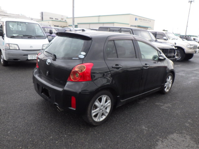 2010 Toyota Vitz RS